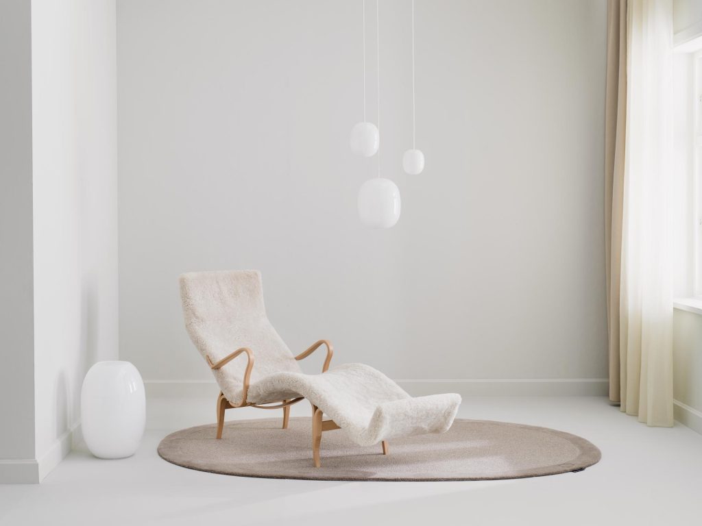AVGO rug from the Superellipse® collection, inspired by Piet Hein.