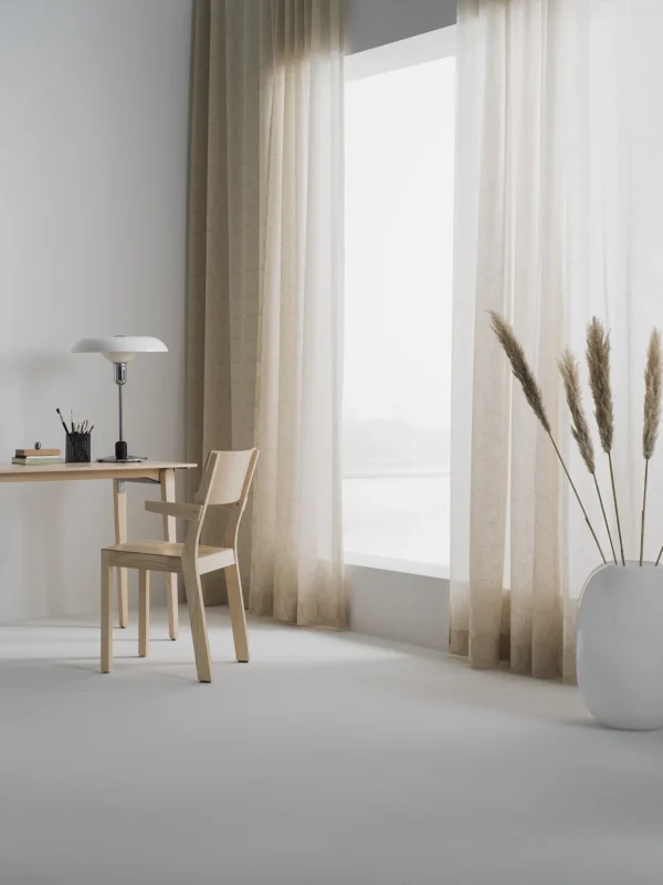 Inspiro curtains in soft beige from the Piet Hein collection.