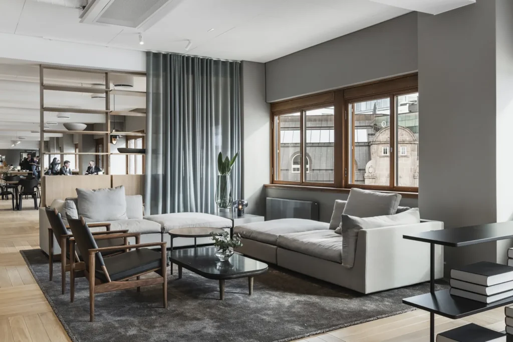 Referensfoto Schjødt advokater. Mattor Yta , Plain och Curve melange.