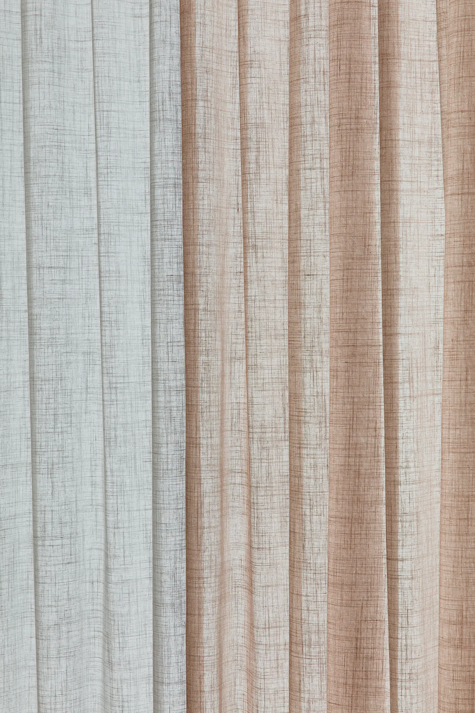 Alma 101985 12 Light and airy Alma curtain fabric