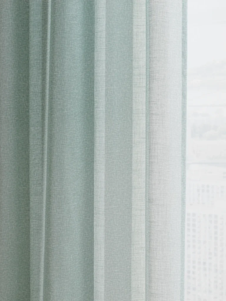 Almedahls_Dagg curtain