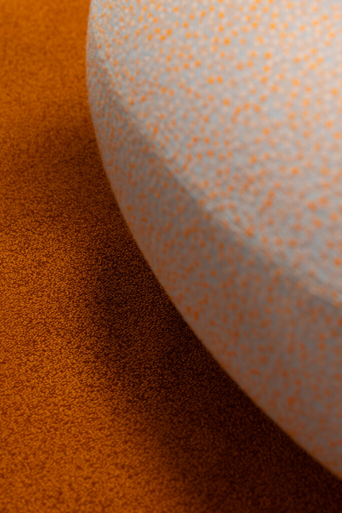 Textilmattan Rollo med kort lugg i en kontorsmiljö på NRK Tromsø.